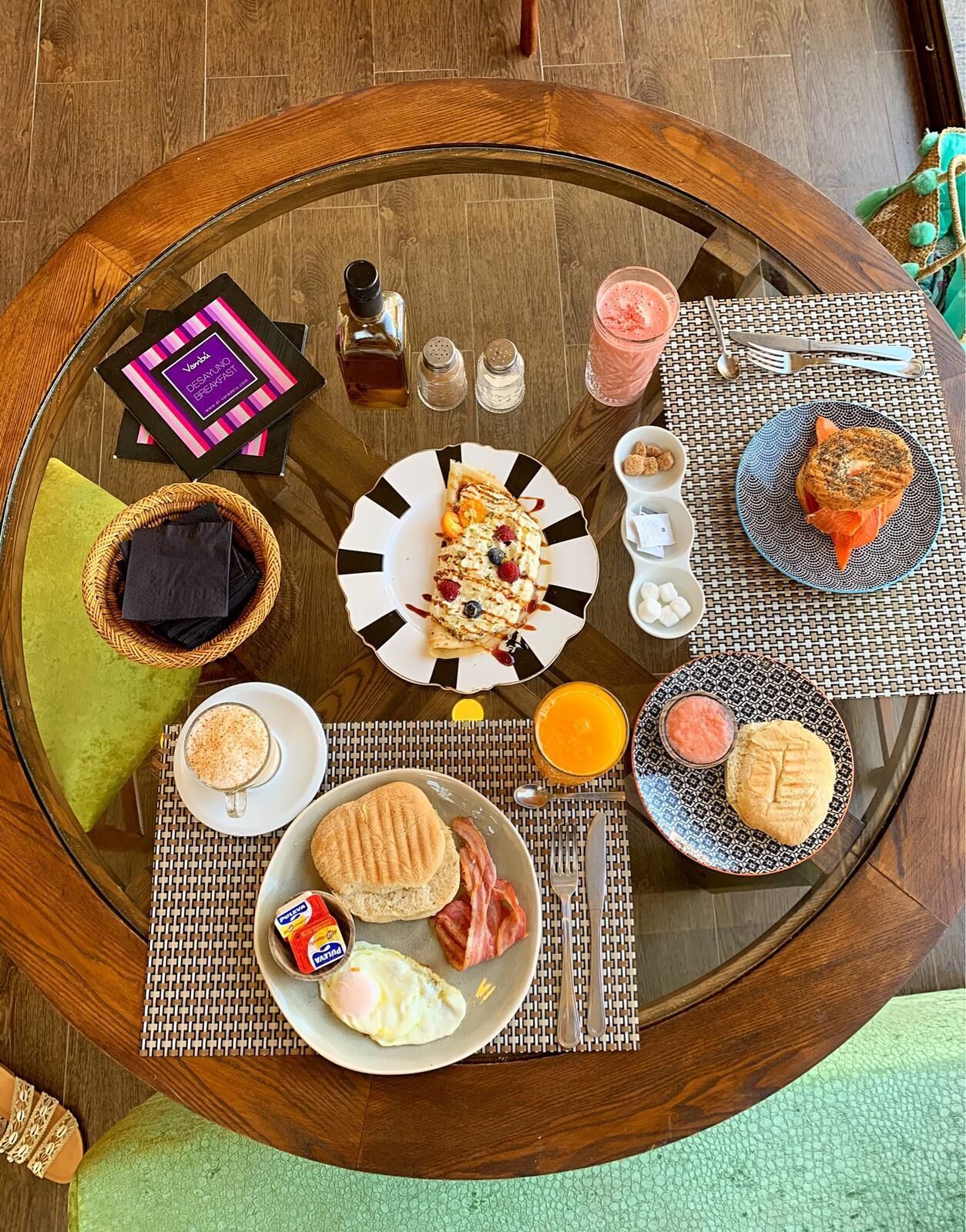 Desayuno a la carta incluido todos los días 