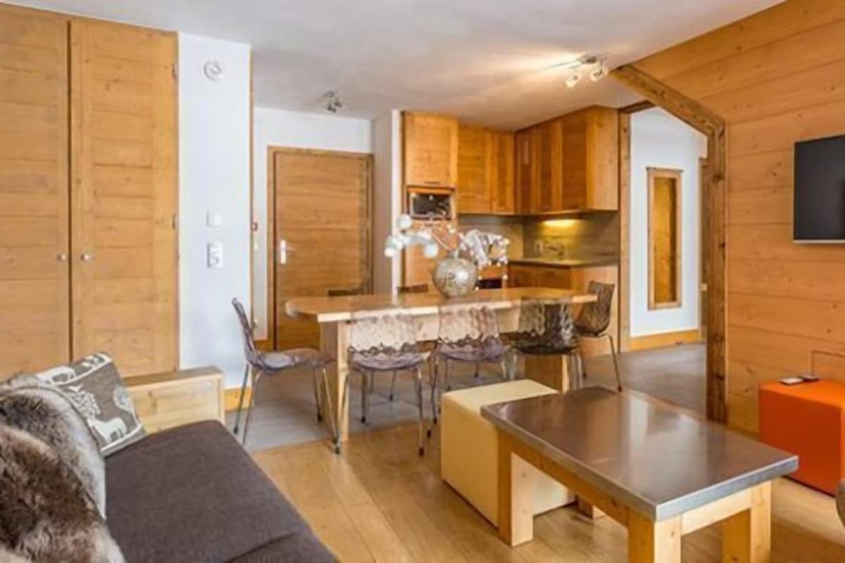 Appartement Duplex (T4) | Coin séjour | Télévision à écran plat