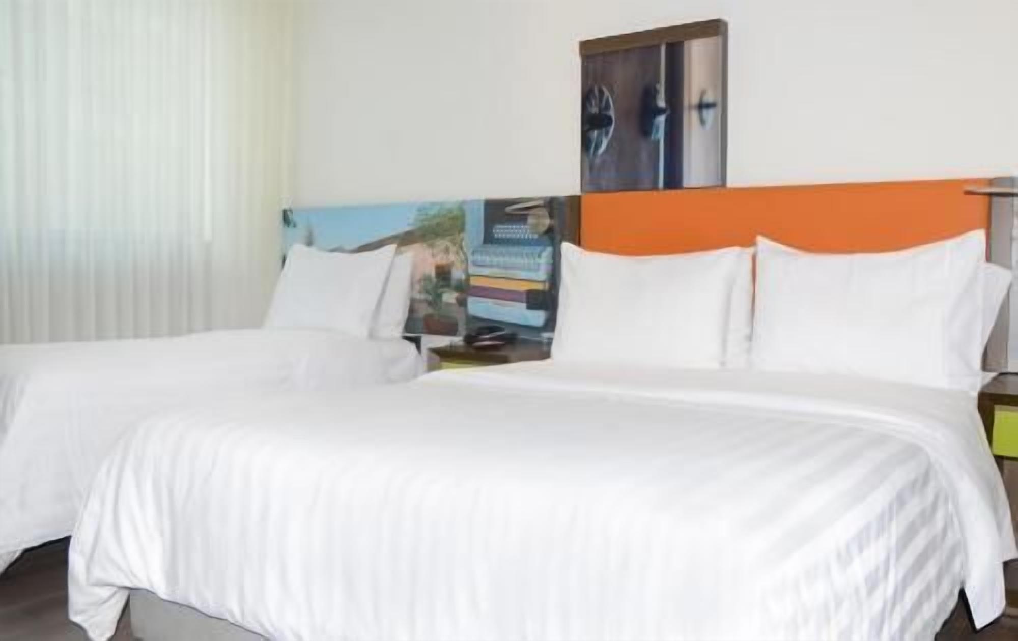 In-room safe, desk, soundproofing, iron/ironing board