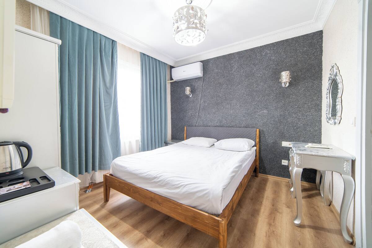 Minibar, in-room safe, iron/ironing board, alarm clocks