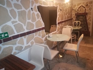 تناول الطعام