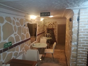 تناول الطعام
