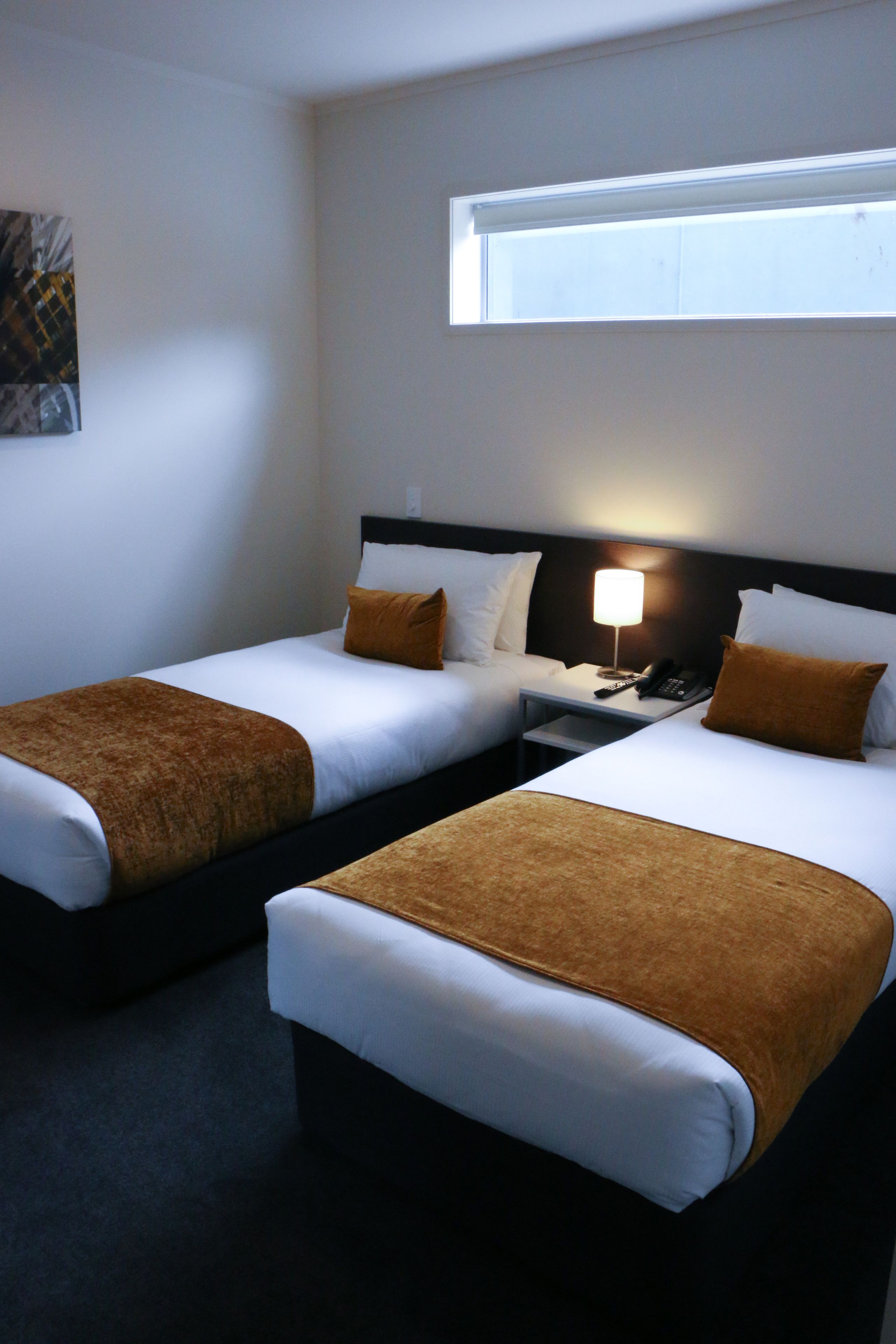 apartment, 2 bedrooms | in-room safe, soundproofing, iron/ironing board, free wifi