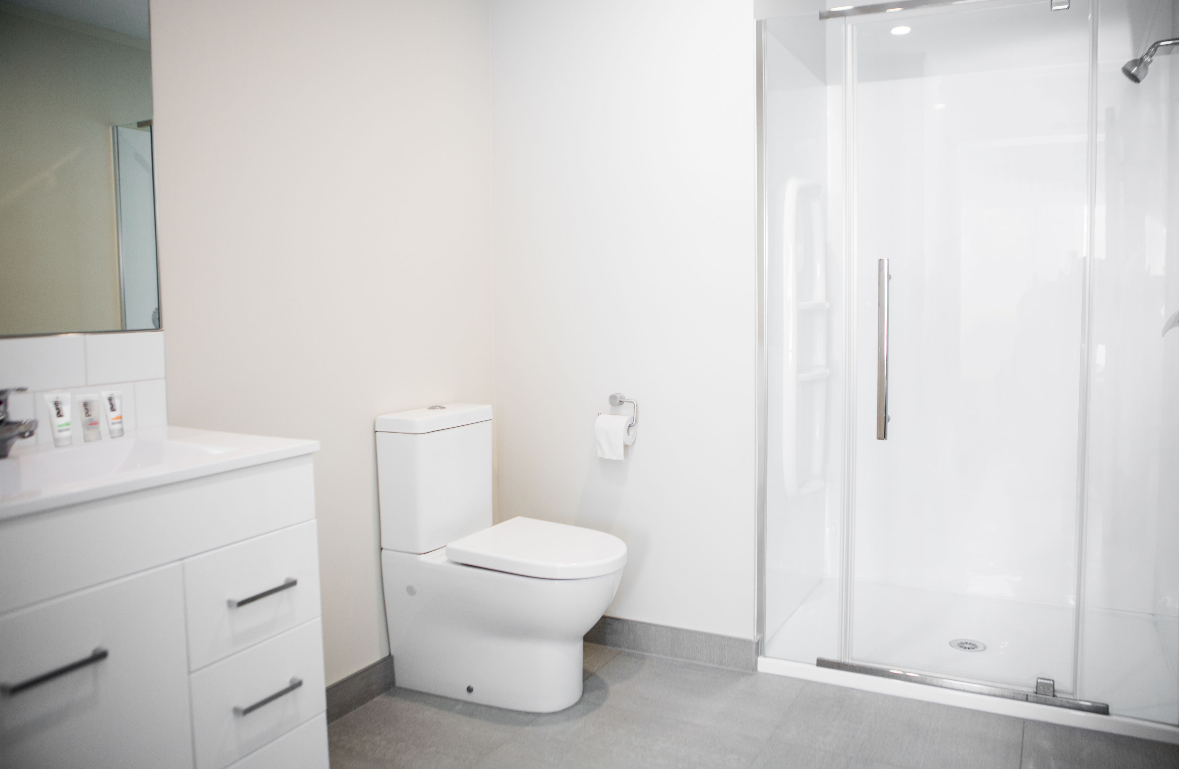 xtwo bedroom interconnecting | bathroom | shower, free toiletries, towels