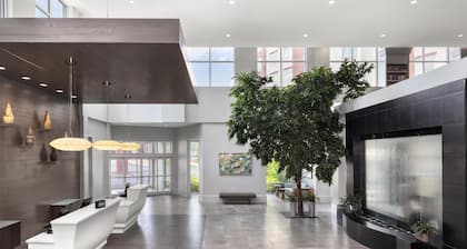 Embassy Suites by Hilton Charlotte Ayrsley