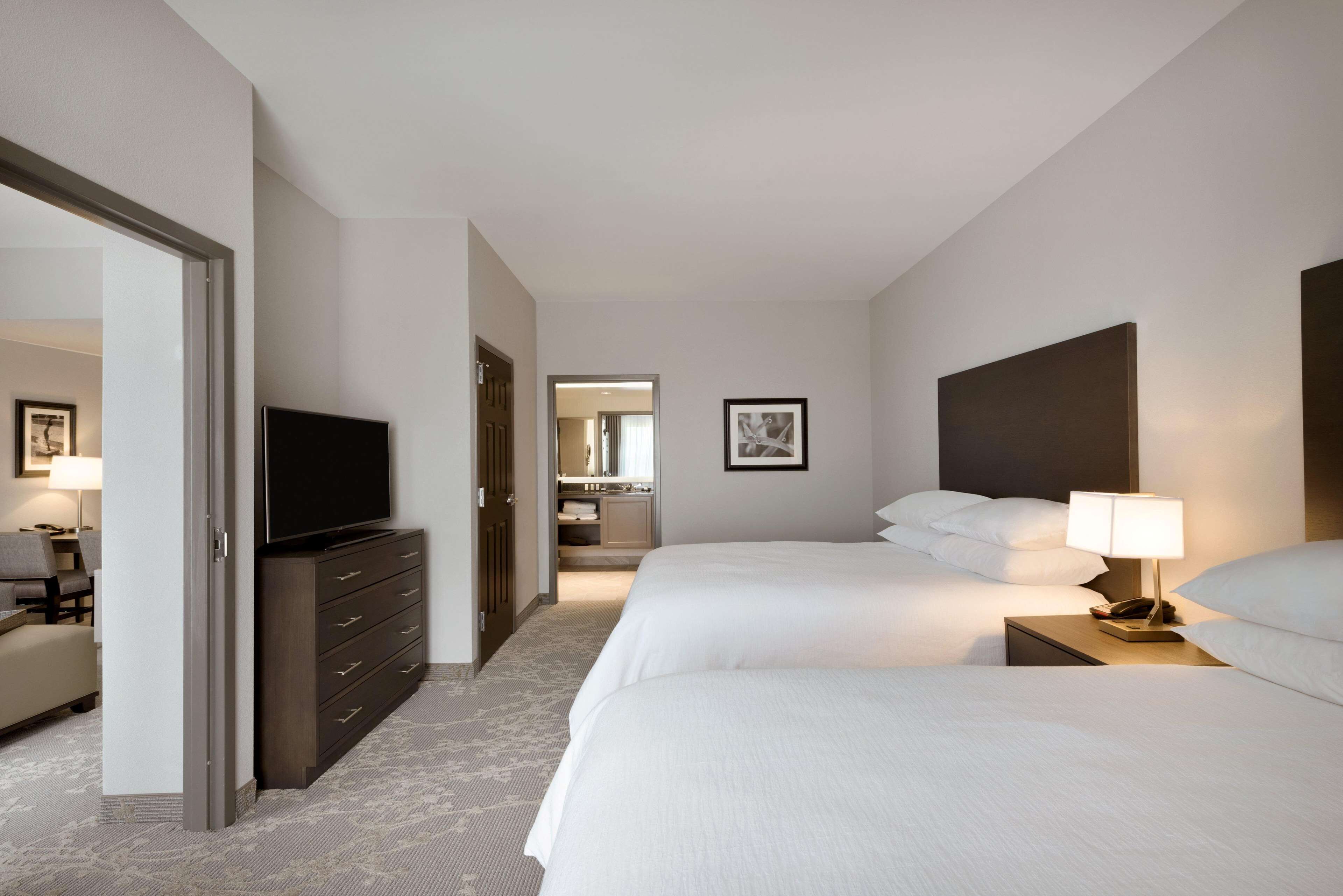 1 bedroom, in-room safe, desk, laptop workspace