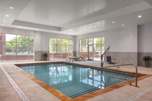 Indoor pool - Embassy Suites by Hilton Charlotte Ayrsley (Charlotte)