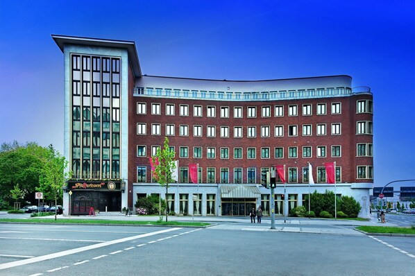 Front of property - Hotel Excelsior (Dortmund)