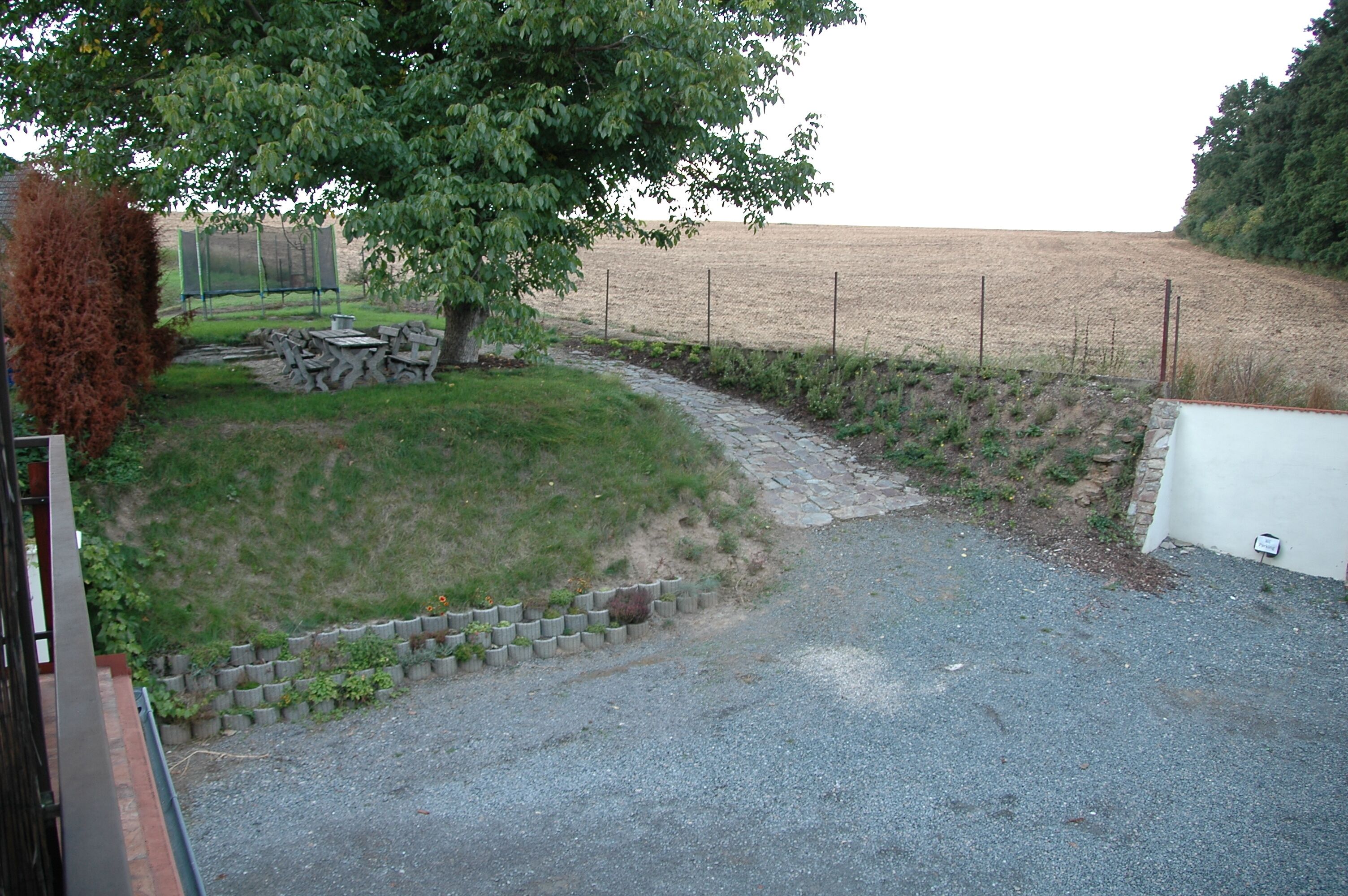 Studio Design, terrasse, vue jardin (No.4) | Vue de la chambre