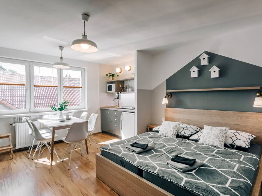 Design appartement, 1 slaapkamer (No.3) | 1 slaapkamer, luxe beddengoed, een kluis op de kamer, een bureau