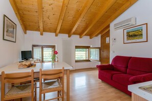 Superior Apartment, 1 Bedroom | Living area