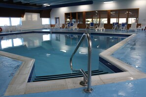 Indoor pool - Alpine Lake Resort (Terra Alta)