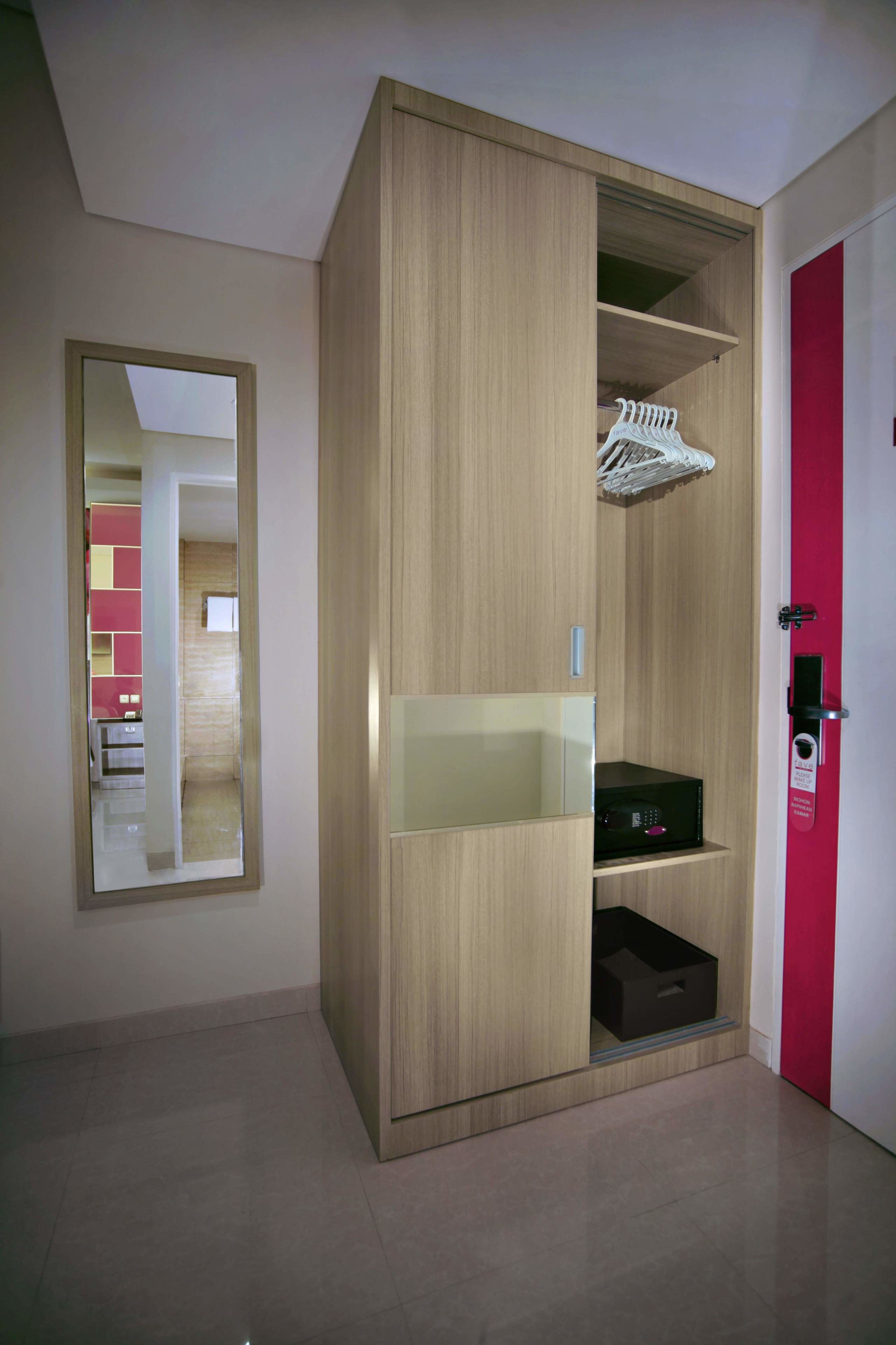 in-room safe, desk, soundproofing, rollaway beds