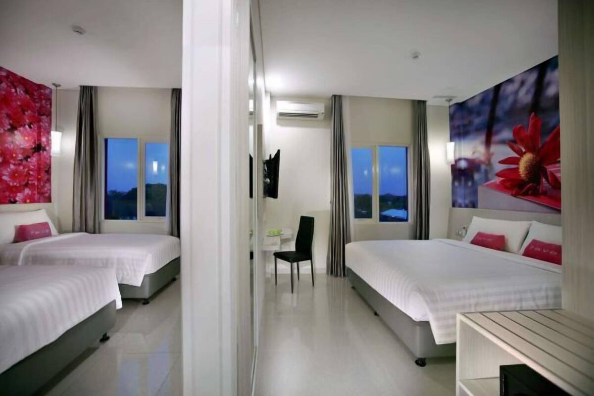 In-room safe, desk, soundproofing, rollaway beds