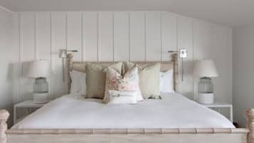Premium bedding, pillowtop beds, in-room safe, individually decorated