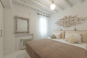 1 chambre, literie de qualité, couette en duvet