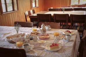 Gratis kontinental frukost 