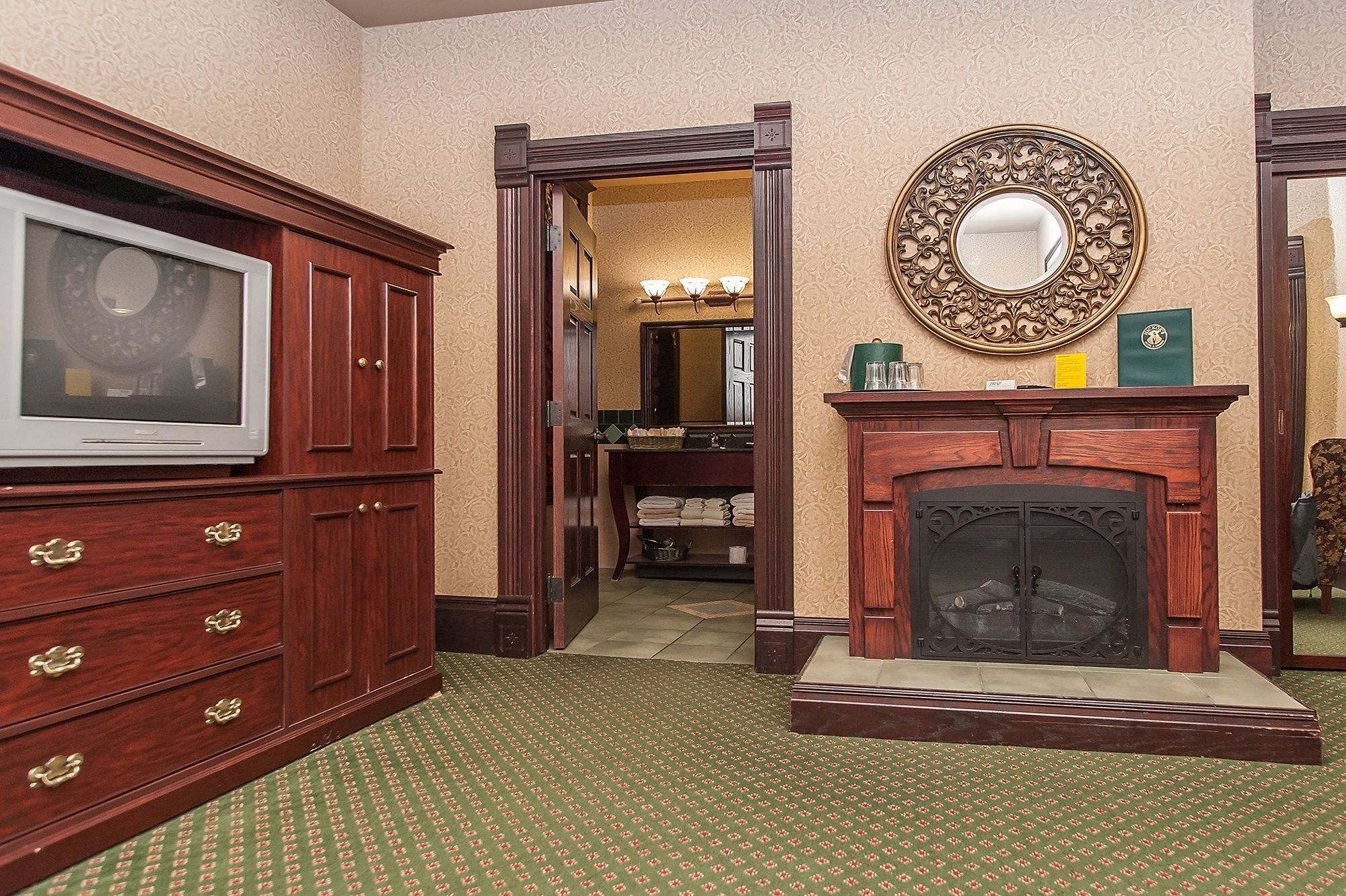 in-room safe, iron/ironing board, free wifi, bed sheets