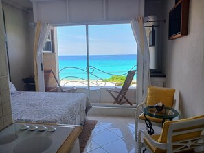 Studio Standard, vue océan