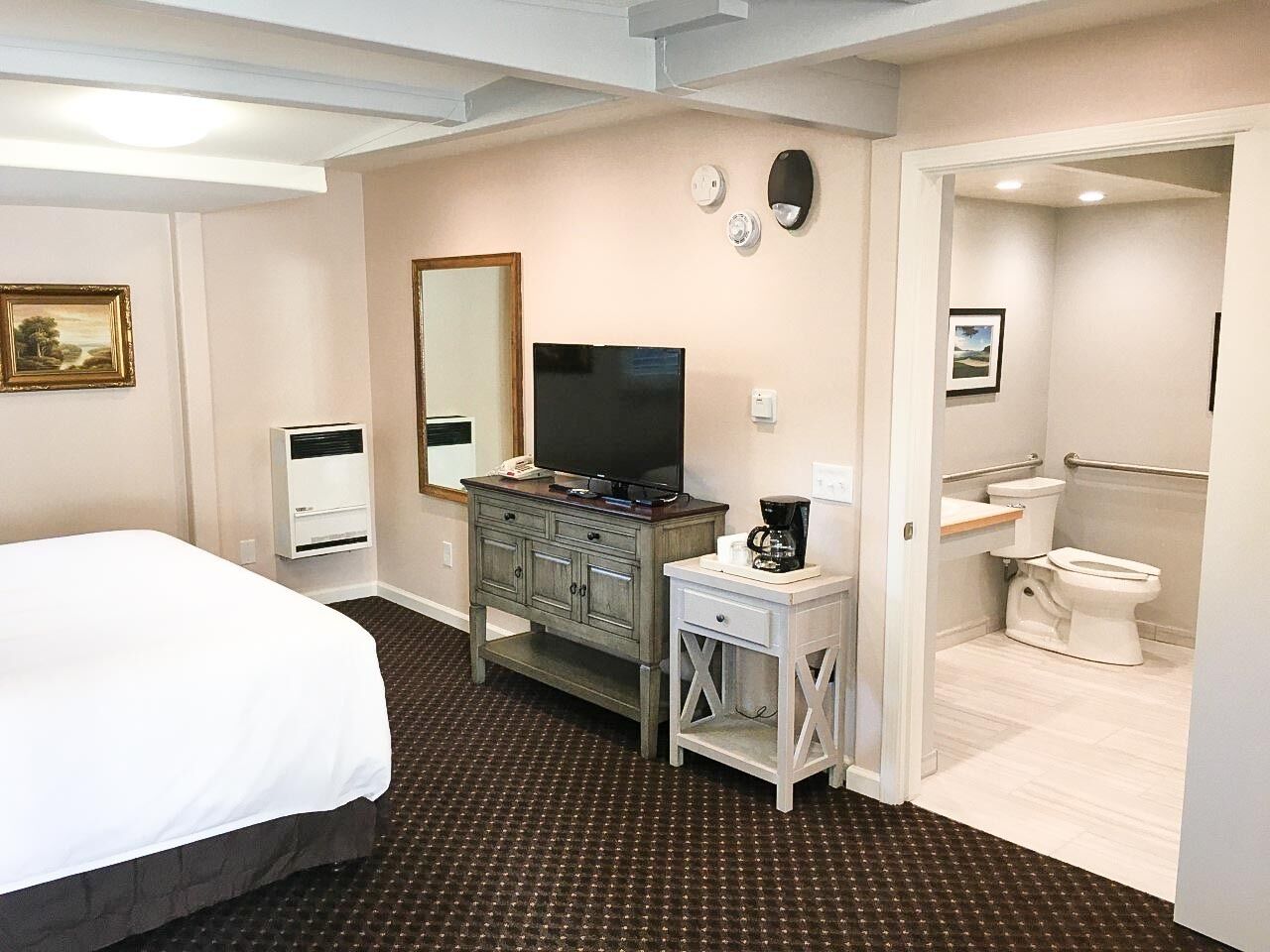 Photo - Briarwood Inn