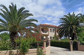 Front of property - Shine Studios (Lesvos)