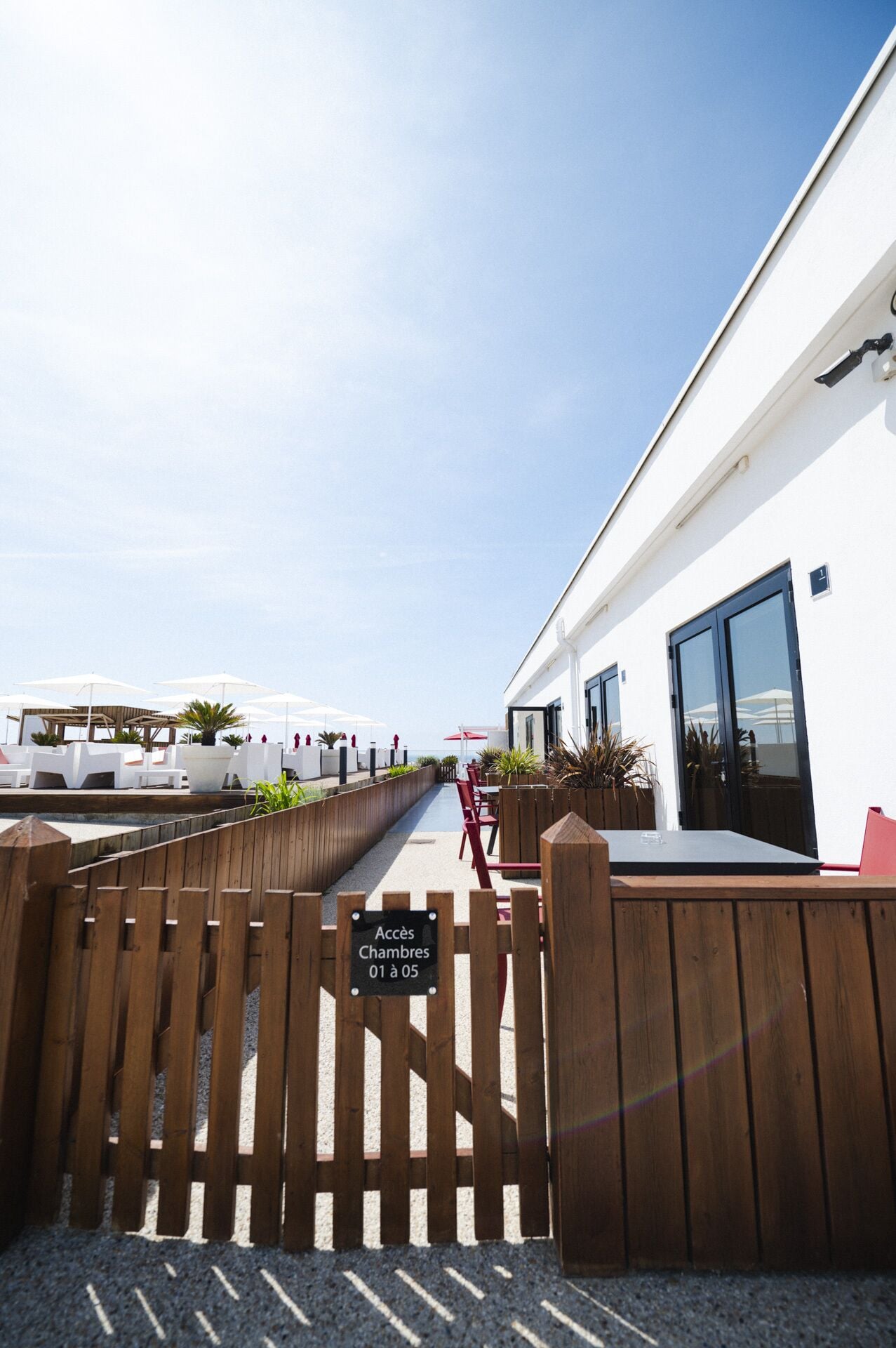 Standard Room, Ground Floor | Premium bedding, minibar, in-room safe, desk