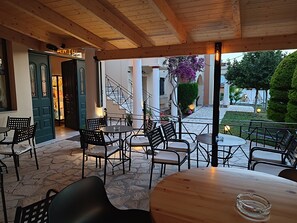 Daily continental breakfast for a fee - Elanthi Village Hotel (Zakynthos)