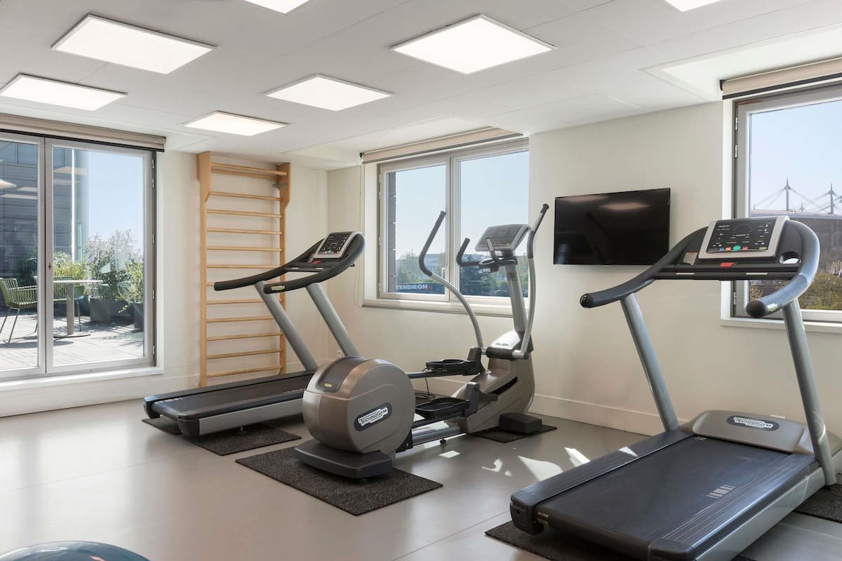 Roba de llit d'alta qualitat, minibar i caixa forta a l'habitació