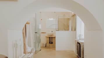 Suite Standard | Literie de qualité supérieure, minibar, coffres-forts dans les chambres