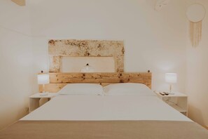 Deluxe Room | Premium bedding, minibar, in-room safe, free WiFi - Badia del Casale (Ugento)