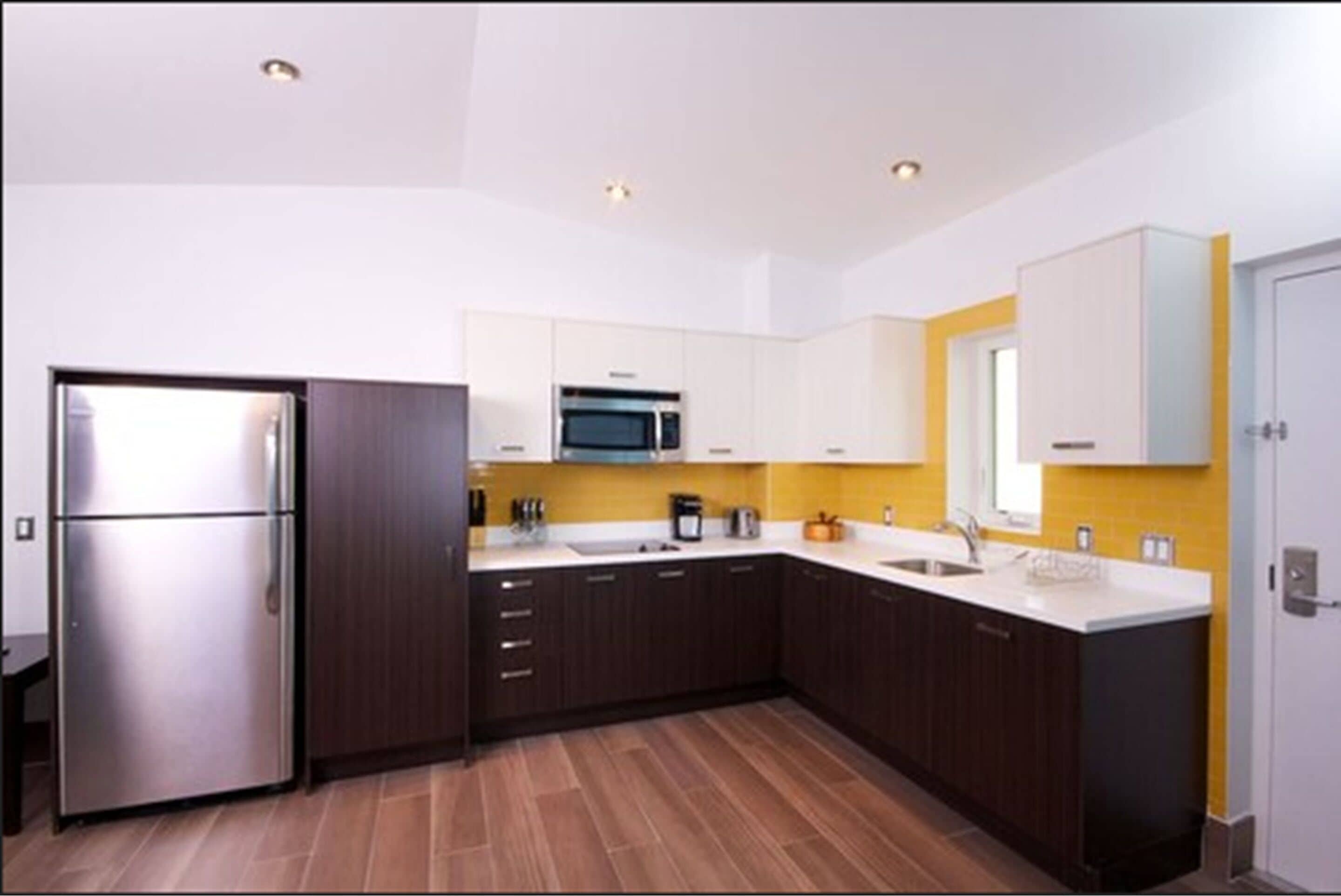 premium apartment, 1 bedroom | private kitchen | full-sized fridge, microwave, stovetop, coffee/tea maker