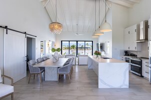 Luxury Villa | Living area