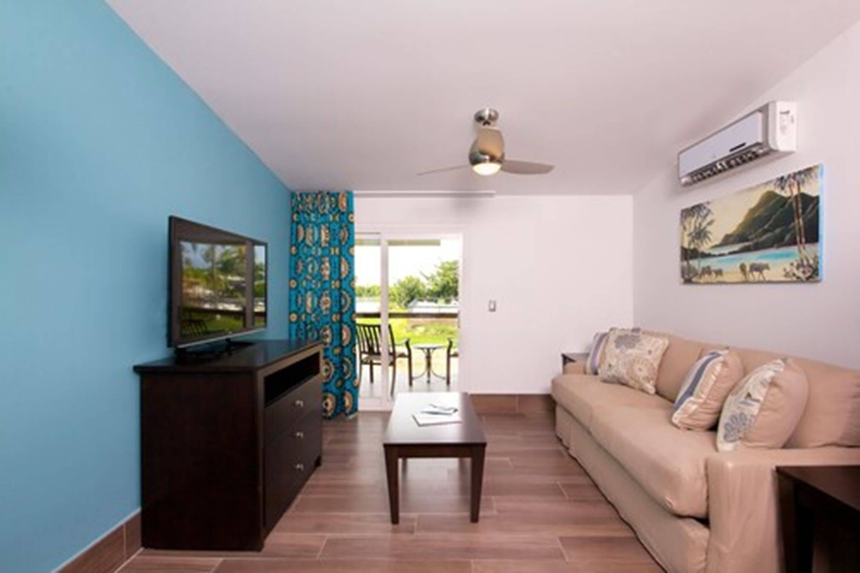 premium apartment, 1 bedroom | living room