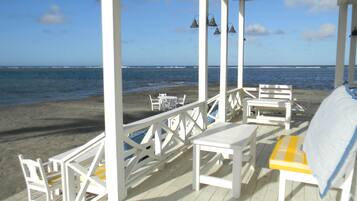 2 restauranter, frokost serveres