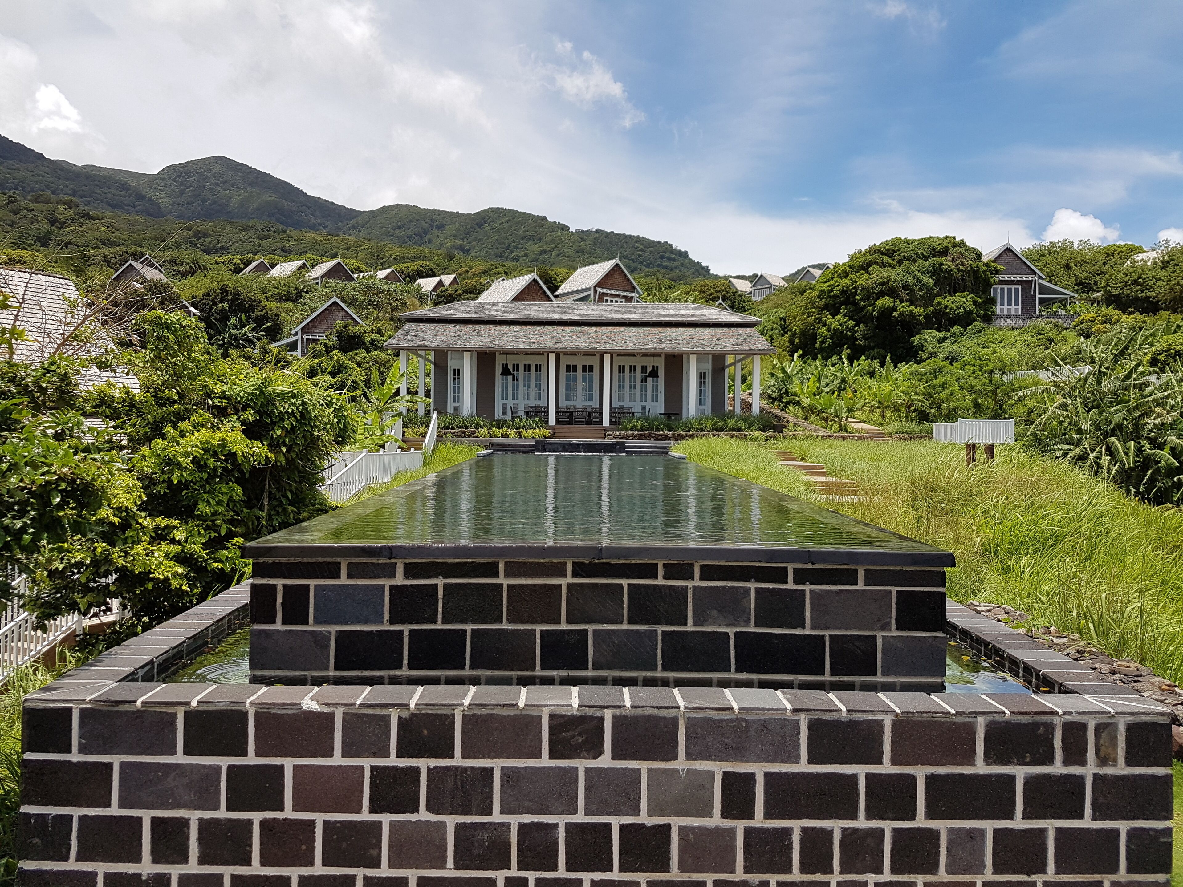 Luxury Farmhouse with Infinity Pool | Eksteriør