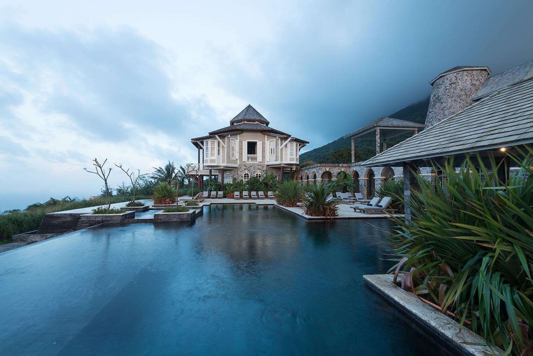Private pool