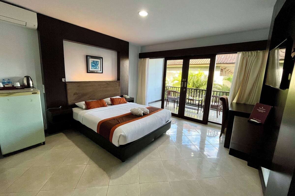 Deluxe Room, 2 Double Beds, Non Smoking, Garden View