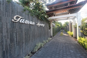 Exterior - Taman Agung Hotel (Denpasar)