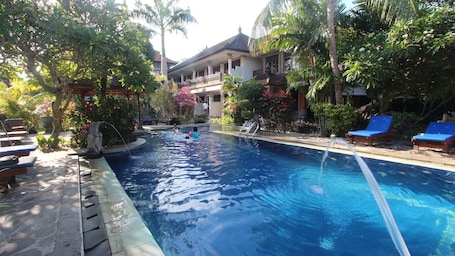 2 outdoor pools. Taman Agung Hotel
