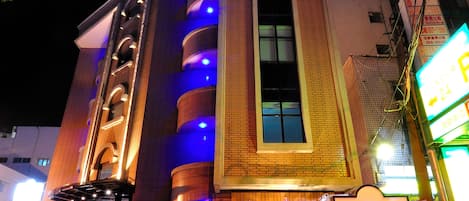 Daunenbettdecken, Zimmersafe, Schreibtisch, kostenloses WLAN