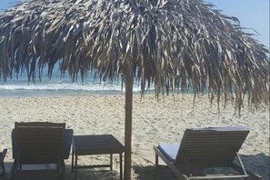 Beach nearby - An Bang Beach Hideaway Homestay (Da Nang)