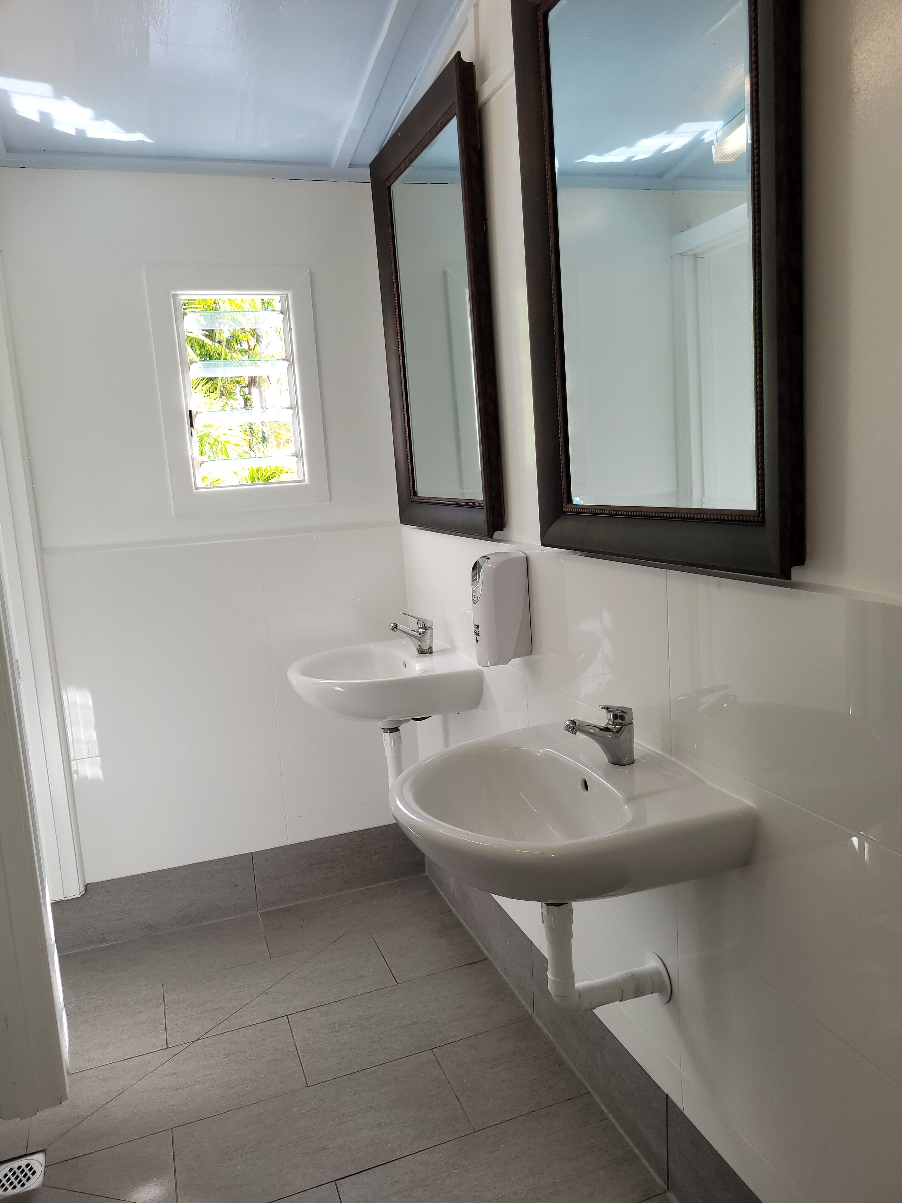 Foto - Travellers Paradise