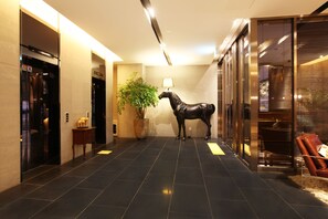 Check-in/check-out kiosk - Vine Hotel (Seongnam)