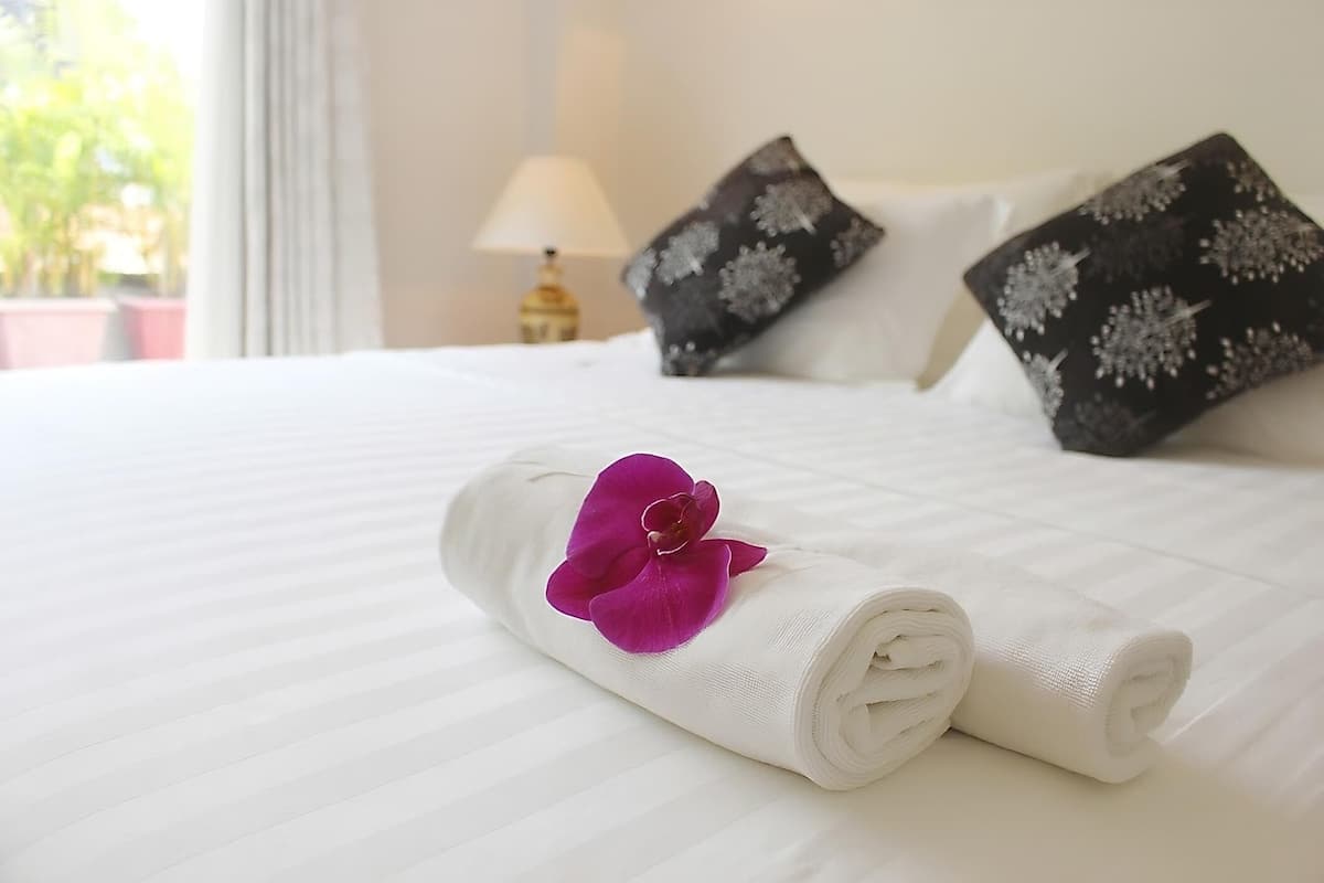 Comfort Apartment, 2 Bedrooms | 2 bedrooms, in-room safe, desk, blackout curtains