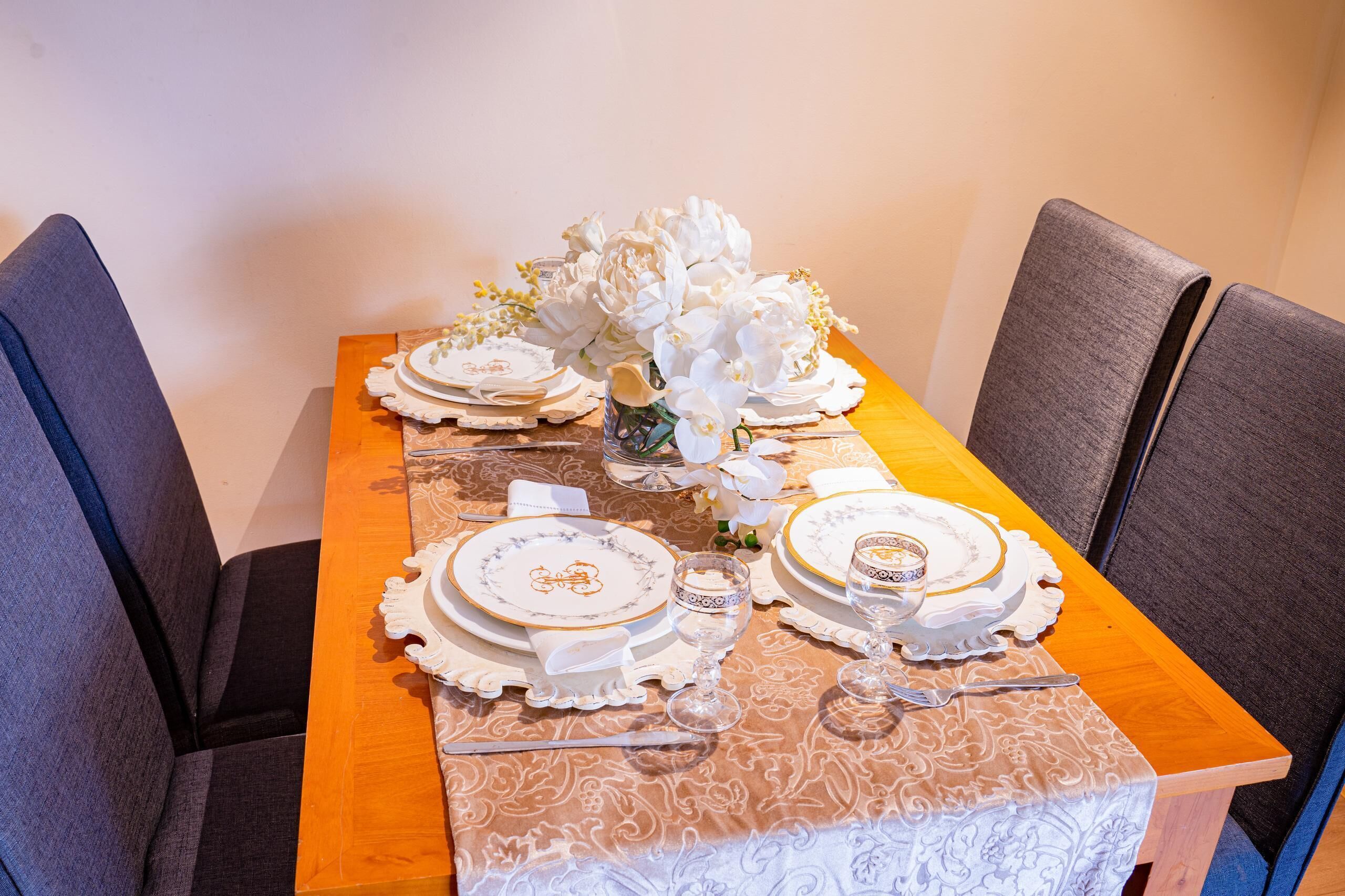 Comfort Apartment, 2 Bedrooms | Private kitchen | Full-size fridge, microwave, oven, electric kettle