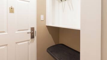 Deluxe Room, 1 Queen Bed