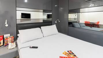 Executive Room, 1 Queen Bed