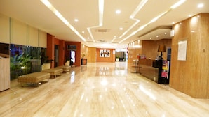 Lobby - Hotel Yasmin Karawaci (Curug)