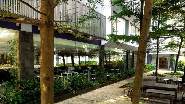 Garden - Hotel Yasmin Karawaci (Curug)