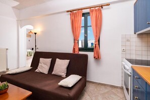 Apartment | Soundproofing, iron/ironing board, free WiFi, bed sheets - Cyclades Beach Apartments (Sifnos)